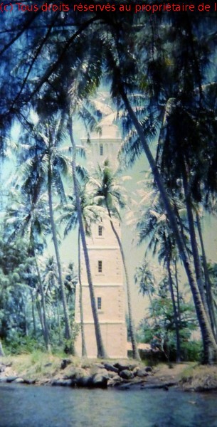 19680100 b05 Tahiti le phare de la Pointe Vénus