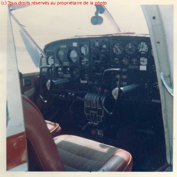 Le Cockpit du Piper